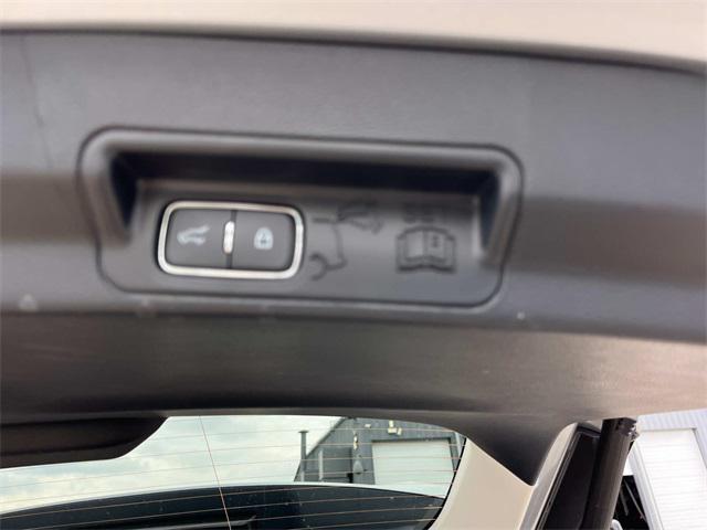 Photo of 2025 Silver Metallic Ford Explorer