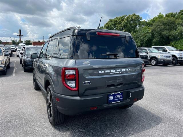 Photo of 2024 Gray Metallic Ford Bronco Sport