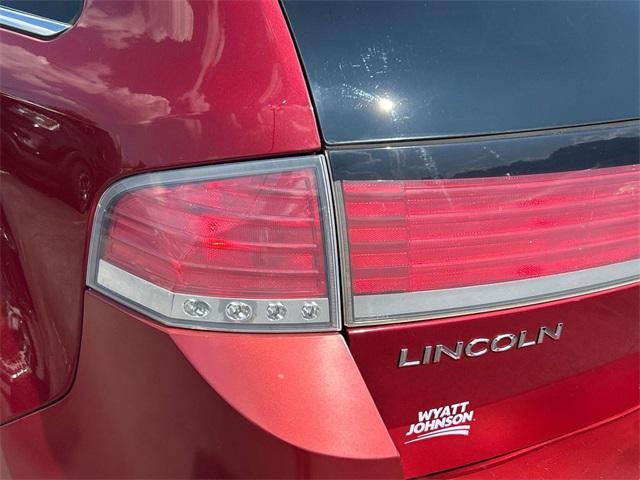 Photo of 2008 Vivid Red Clearcoat Metallic Lincoln MKX