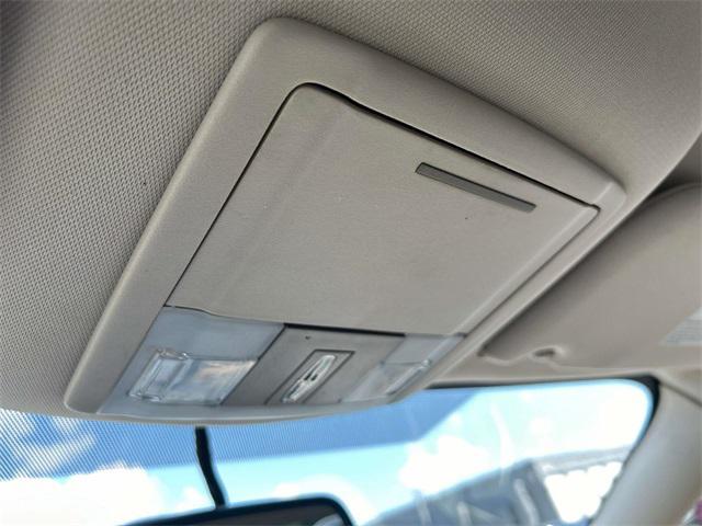 Photo of 2008 Vivid Red Clearcoat Metallic Lincoln MKX