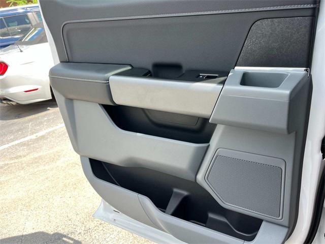 Photo of 2025 Oxford White Ford F-150