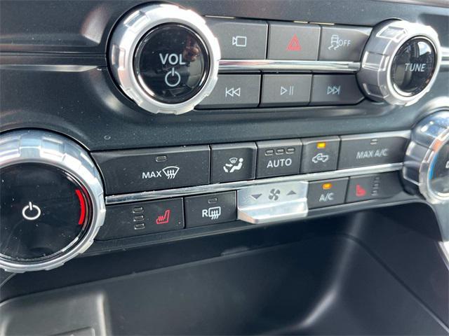 Photo of 2025 Oxford White Ford F-150