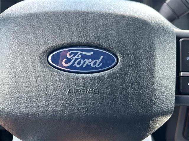 Photo of 2025 Oxford White Ford F-150