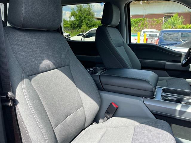 Photo of 2025 Oxford White Ford F-150