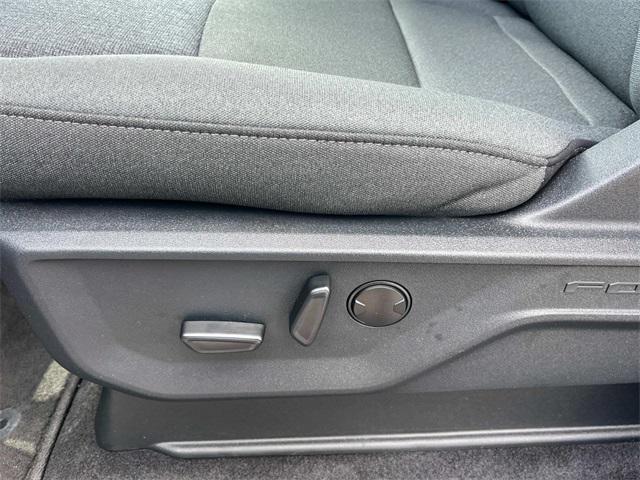 Photo of 2025 Oxford White Ford F-150