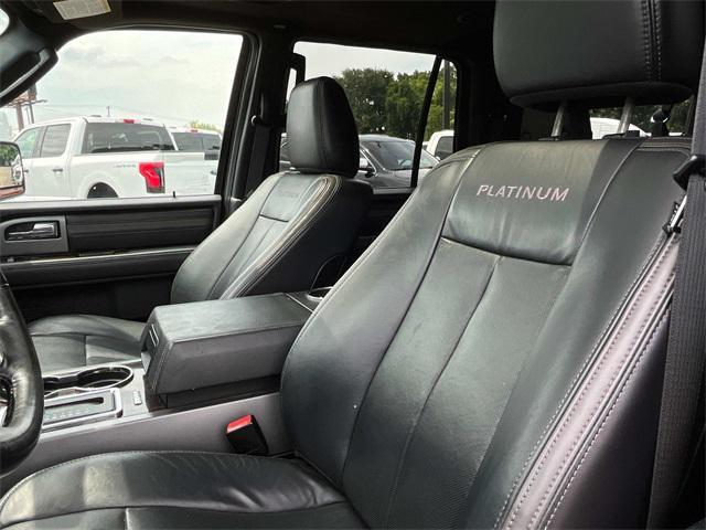 Photo of 2015 Tuxedo Black Metallic Ford Expedition EL