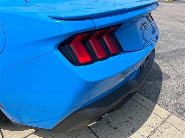 Photo of 2025 Grabber Blue Metallic Ford Mustang