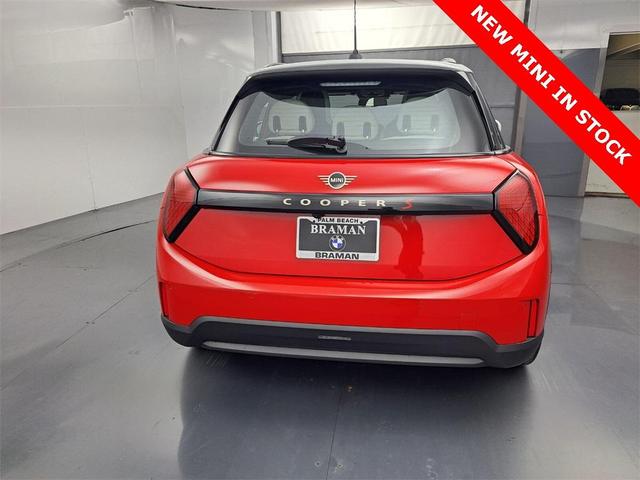 Photo of 2025 Chili Pepper Red MINI Hardtop
