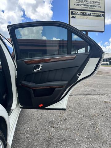Photo of 2011 White Mercedes-Benz E-Class