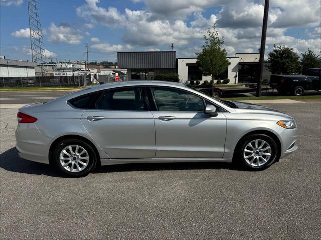 Photo of 2017 Ingot Silver Ford Fusion