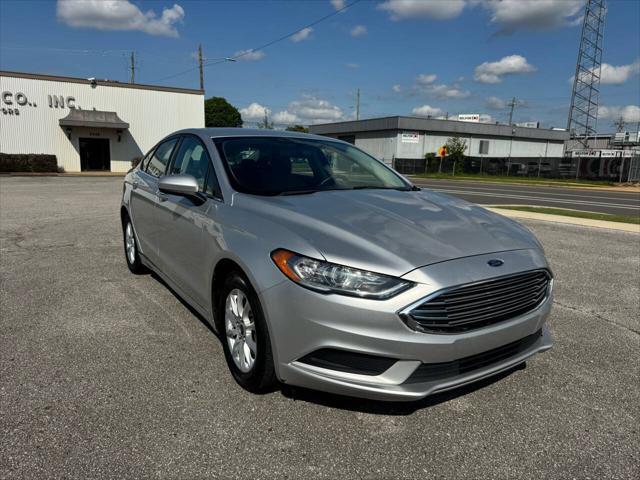 Photo of 2017 Ingot Silver Ford Fusion