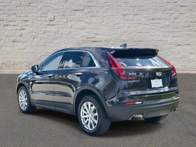 Photo of 2023 Galactic Gray Metallic Cadillac XT4
