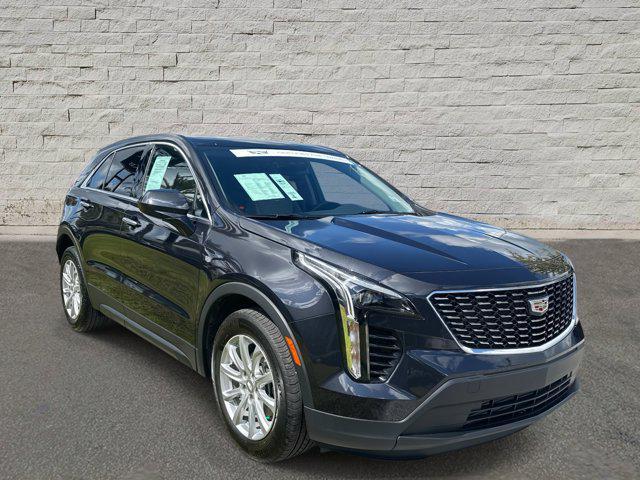 Photo of 2023 Galactic Gray Metallic Cadillac XT4