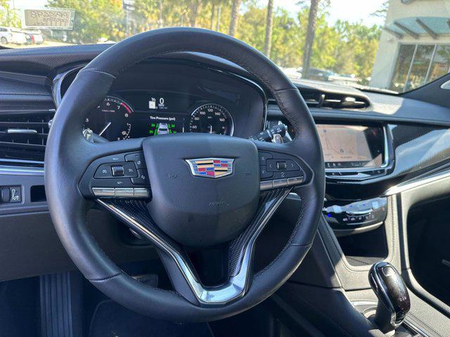 Photo of 2025 Stellar Black Metallic Cadillac XT6