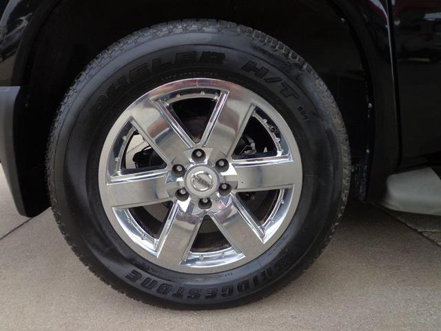 Photo of 2012 Galaxy Black Nissan Armada