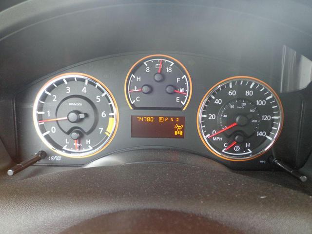 Photo of 2012 Galaxy Black Nissan Armada