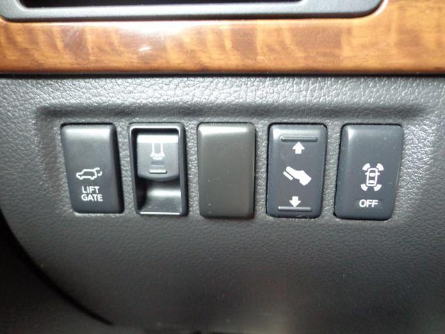 Photo of 2012 Galaxy Black Nissan Armada