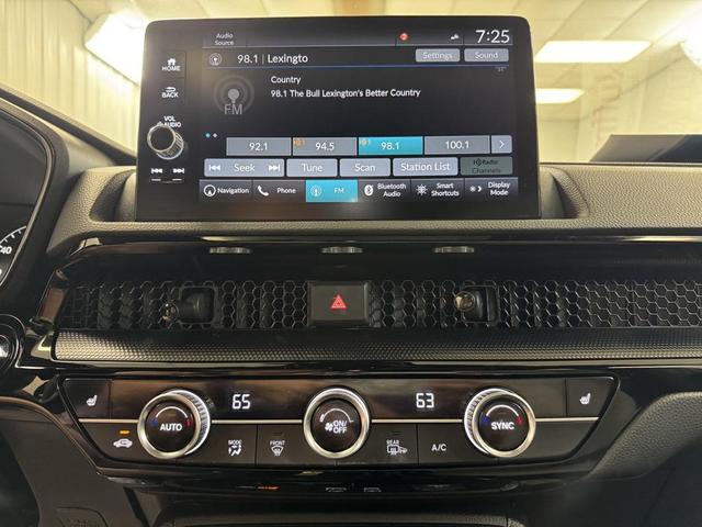 Photo of 2024 Crystal Black Pearl Honda CR-V Hybrid