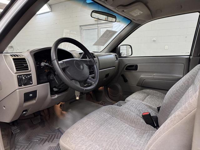 Photo of 2008 Summit White Chevrolet Colorado