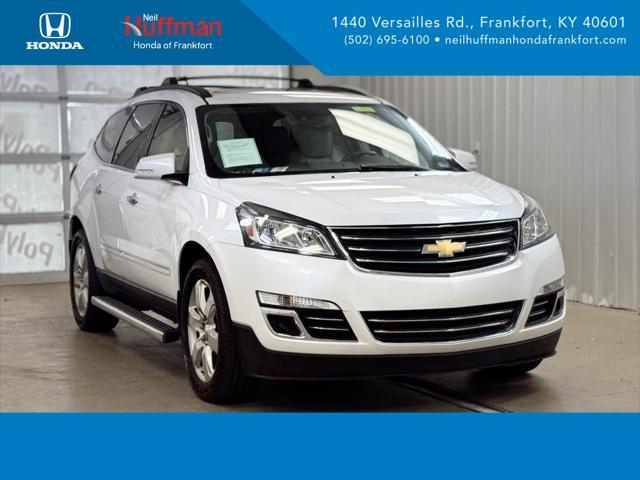 Photo of 2017 Iridescent Pearl Tricoat Chevrolet Traverse