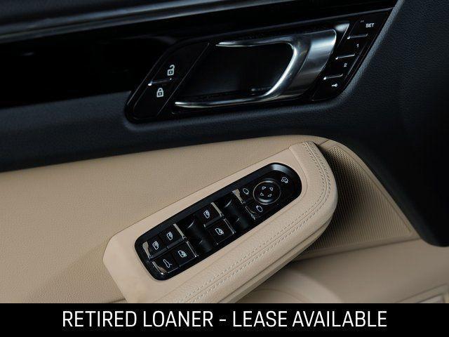 Photo of 2025 Black Porsche Macan