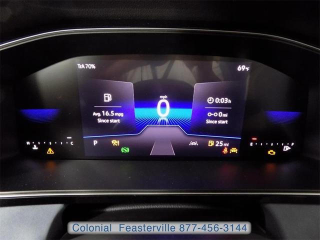 Photo of 2025 Opal White Pearl Effect Volkswagen Jetta