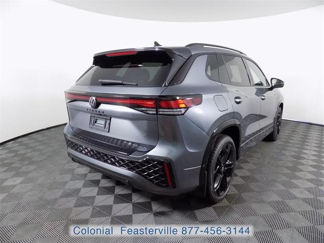 Photo of 2025 Platinum Gray Metallic Volkswagen Tiguan
