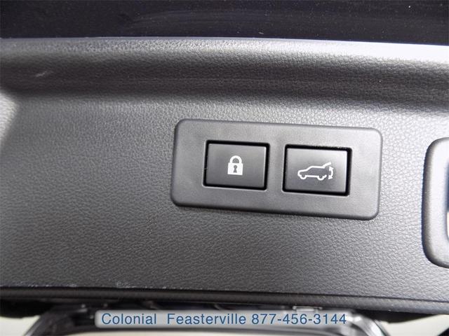 Photo of 2023 Magnetite Gray Metallic Subaru Forester