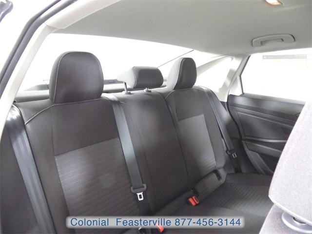 Photo of 2025 Pure White Volkswagen Jetta