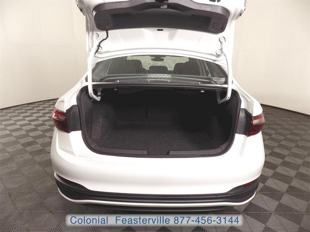 Photo of 2025 Pure White Volkswagen Jetta