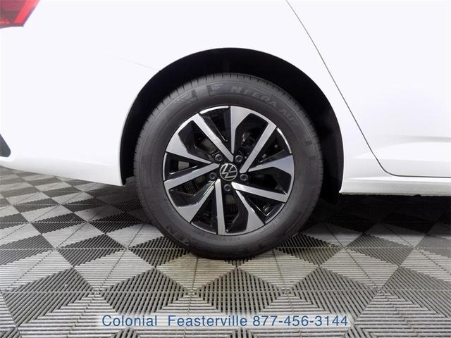 Photo of 2025 Pure White Volkswagen Jetta
