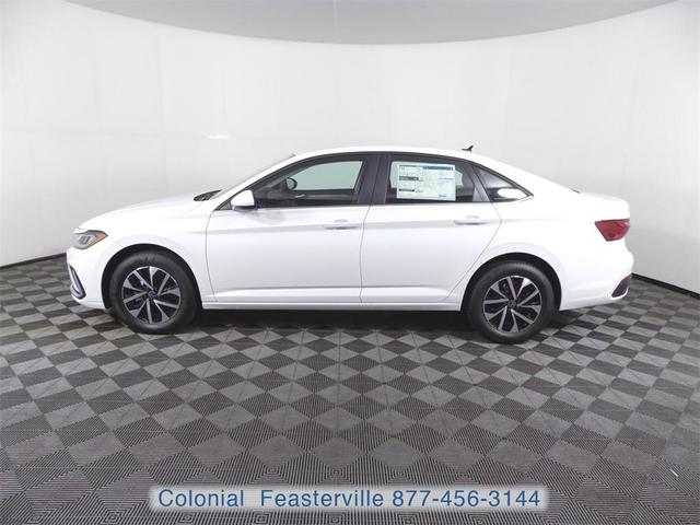 Photo of 2025 Pure White Volkswagen Jetta