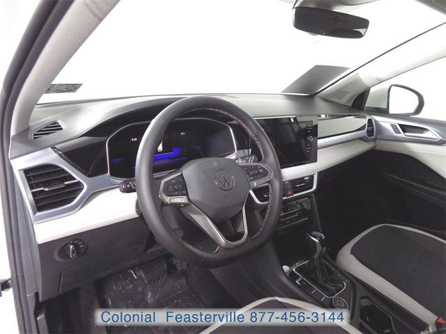 Photo of 2025 Pure White Volkswagen Taos