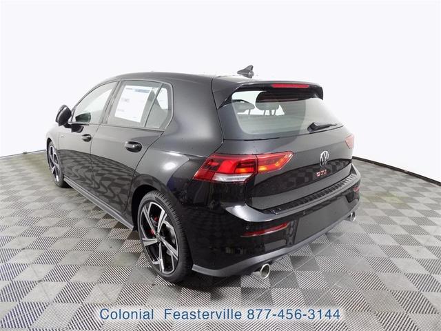 Photo of 2025 Mythos Black Metallic Volkswagen Golf GTI