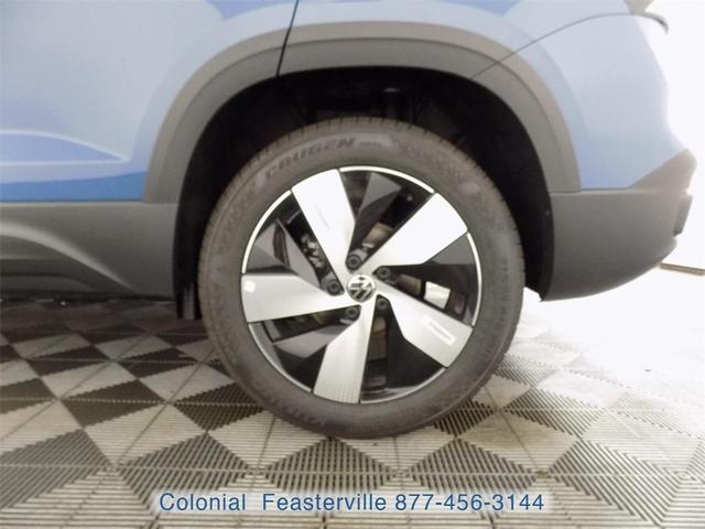 Photo of 2025 Monterey Blue Pearl Volkswagen Taos