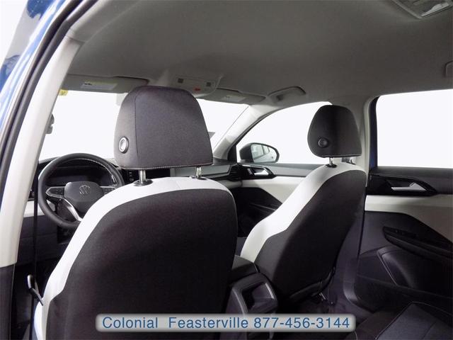 Photo of 2025 Monterey Blue Pearl Volkswagen Taos