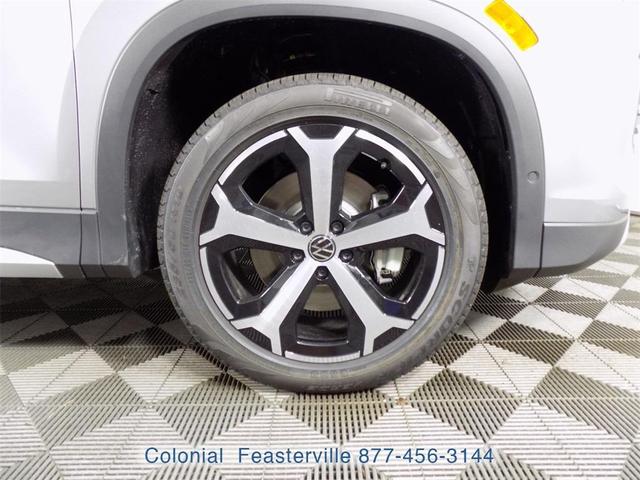 Photo of 2025 Pyrite Silver Metallic Volkswagen Tiguan