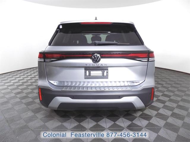 Photo of 2025 Pyrite Silver Metallic Volkswagen Tiguan