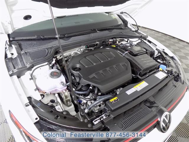 Photo of 2025 Opal White Pearl Effect Volkswagen Golf GTI
