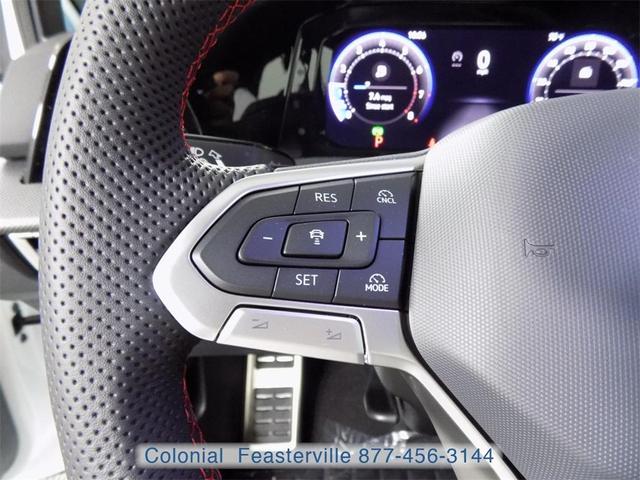 Photo of 2025 Opal White Pearl Effect Volkswagen Golf GTI