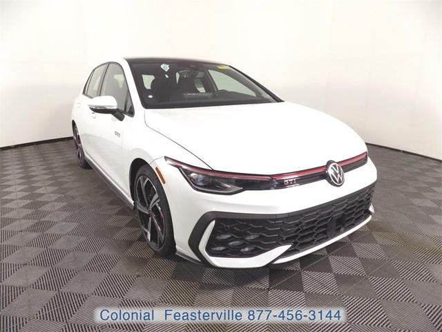 Photo of 2025 Opal White Pearl Effect Volkswagen Golf GTI