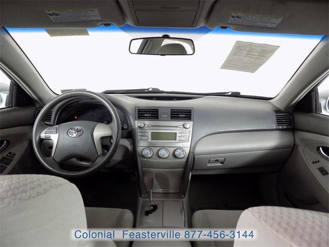 Photo of 2011 Silver Toyota Camry