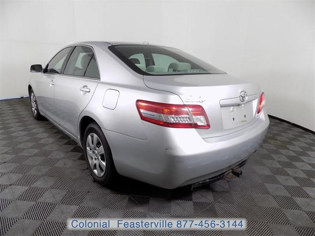 Photo of 2011 Silver Toyota Camry