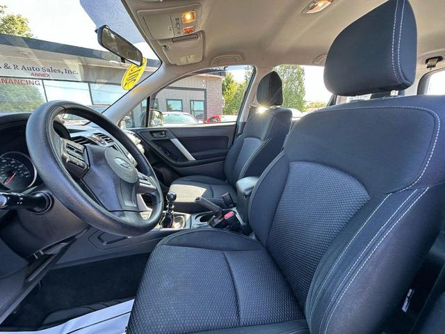 Photo of 2015 Crystal Black Silica Subaru Forester