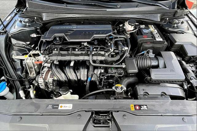 Photo of 2021 Phantom Black Hyundai ELANTRA
