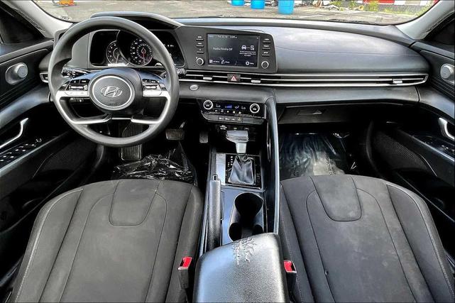 Photo of 2021 Phantom Black Hyundai ELANTRA