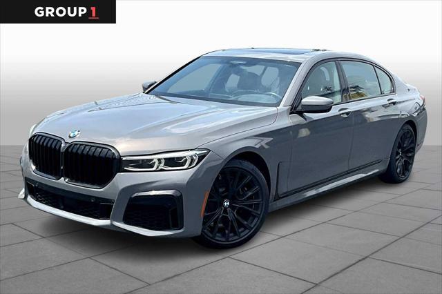2022 BMW 750