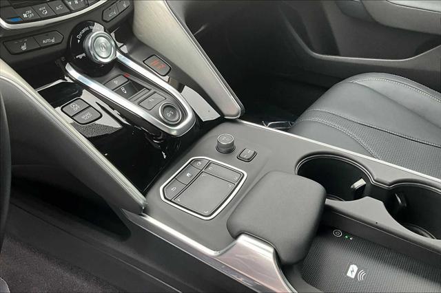 Photo of 2025 Lunar Silver Metallic Acura TLX