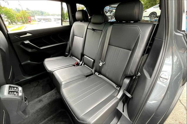 Photo of 2024 Platinum Gray Metallic Volkswagen Tiguan