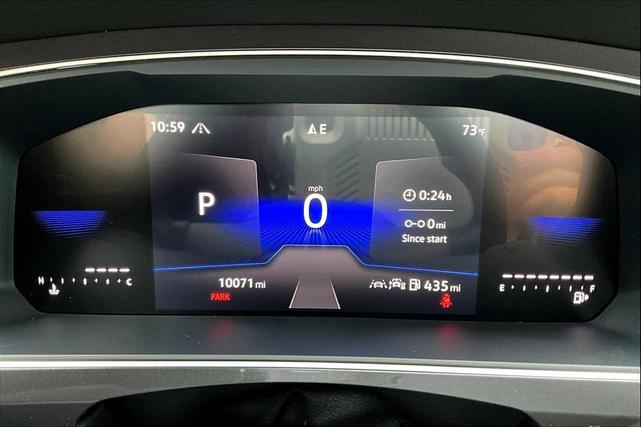 Photo of 2024 Platinum Gray Metallic Volkswagen Tiguan